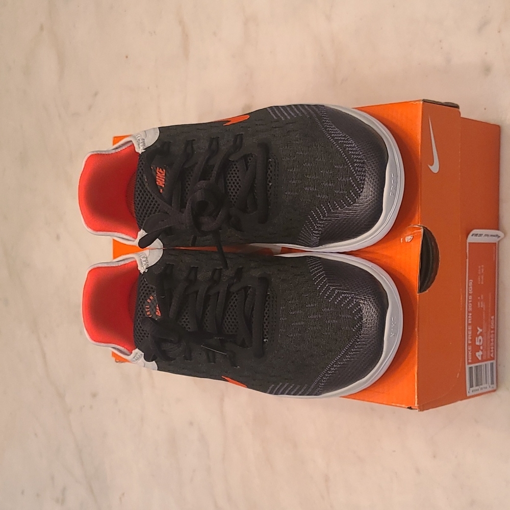 Nike Sneakers